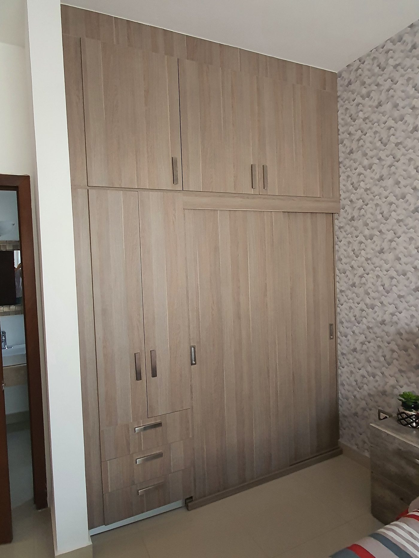 wardrobe oak